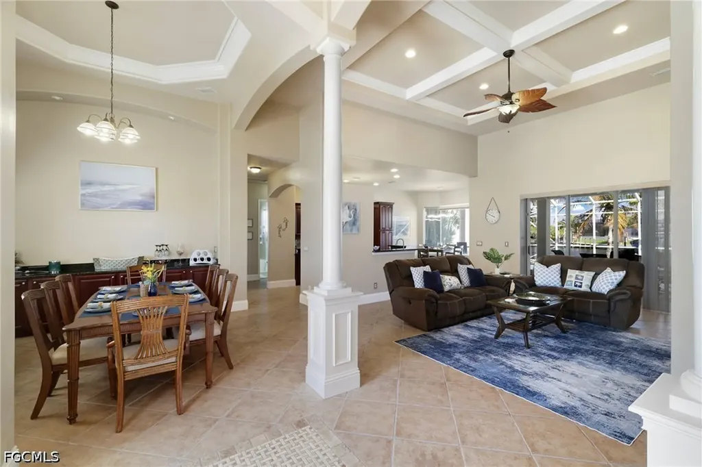 3237 Yucatan Parkway Cape Coral FL 33993