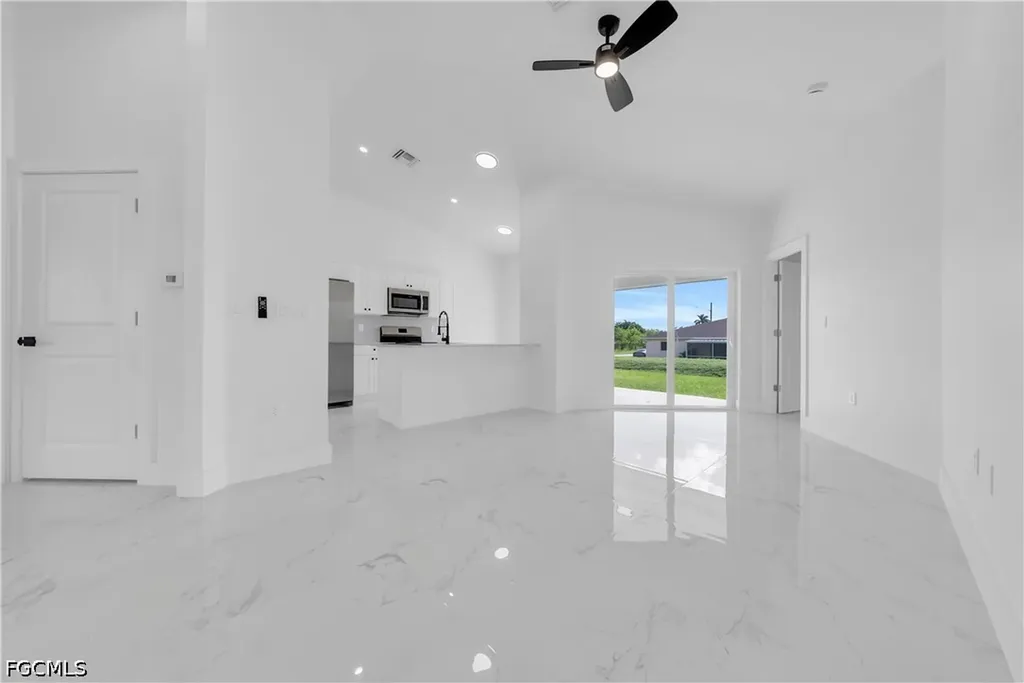 4675-4677 Golfview Boulevard Lehigh Acres FL 33973