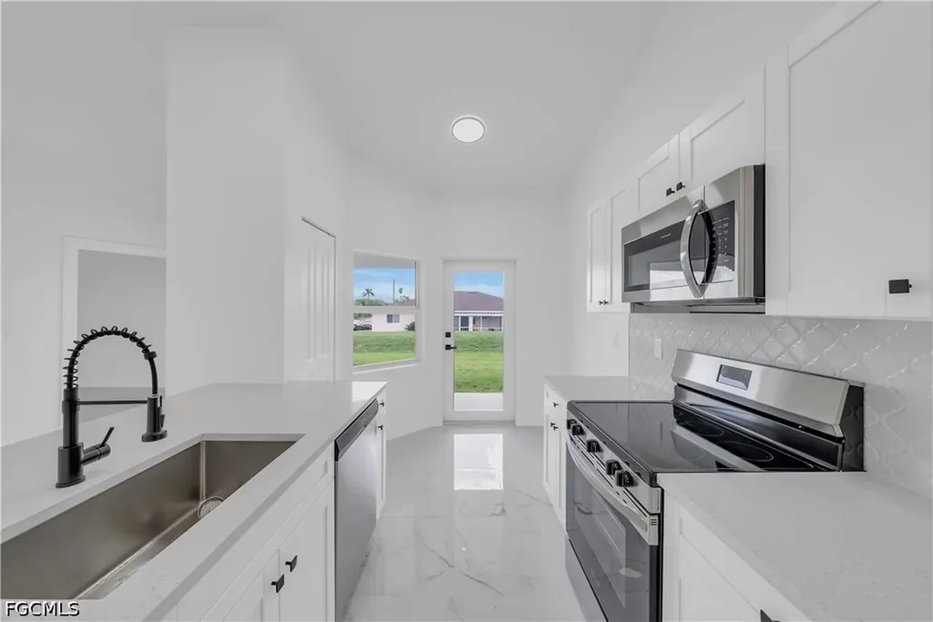 4675-4677 Golfview Boulevard Lehigh Acres FL 33973