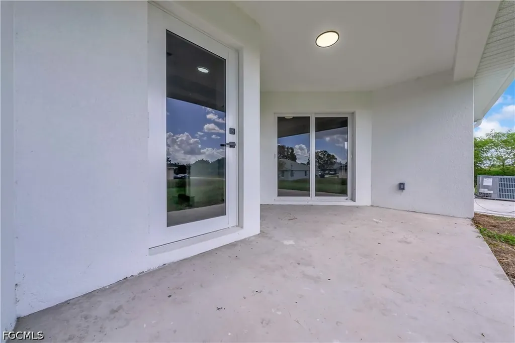 4675-4677 Golfview Boulevard Lehigh Acres FL 33973