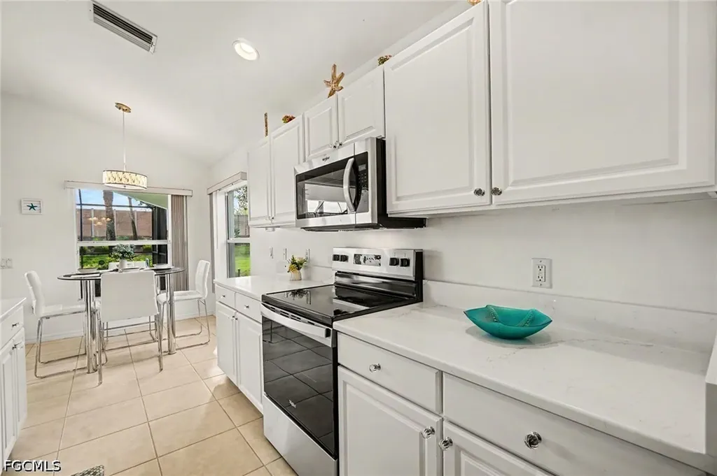10021 Colonial Country Club Boulevard Fort Myers FL 33913