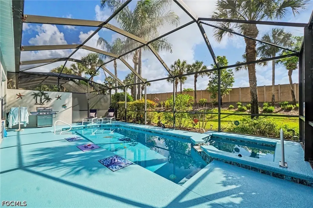 10021 Colonial Country Club Boulevard Fort Myers FL 33913