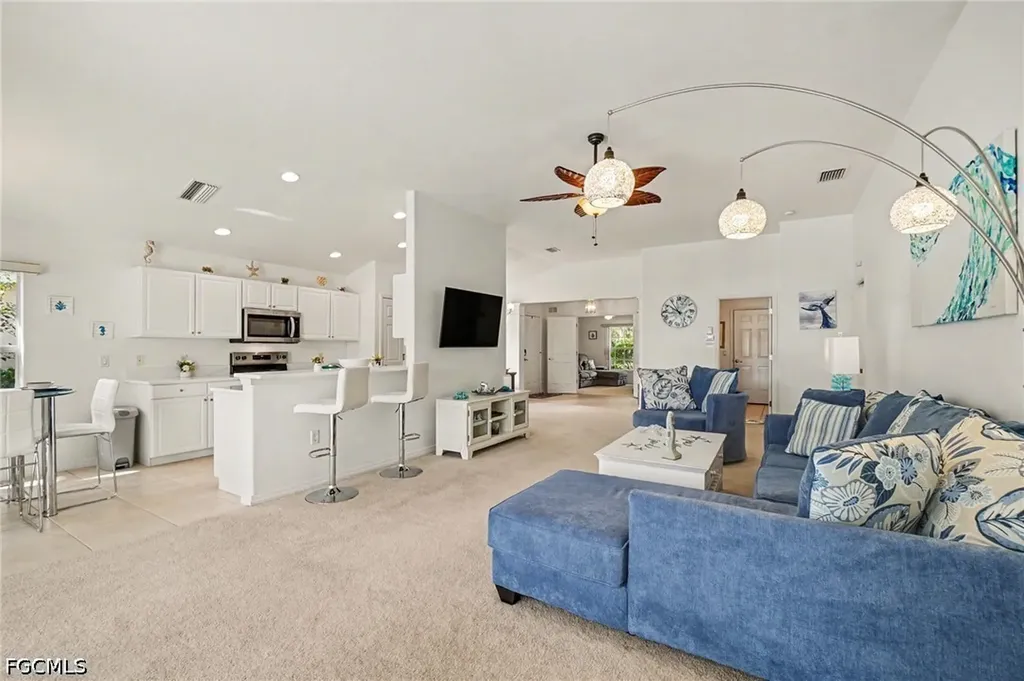 10021 Colonial Country Club Boulevard Fort Myers FL 33913