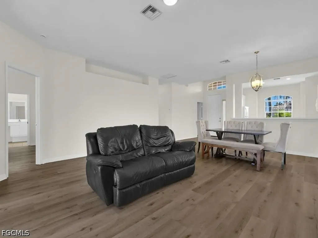 11204 Lakeland Circle Fort Myers FL 33913