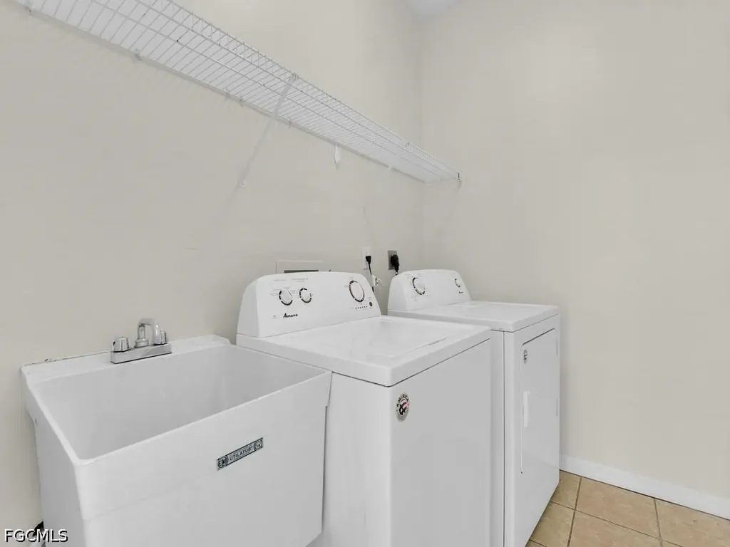11204 Lakeland Circle Fort Myers FL 33913