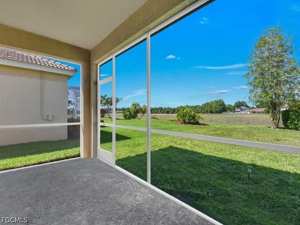 11204 Lakeland Circle Fort Myers FL 33913