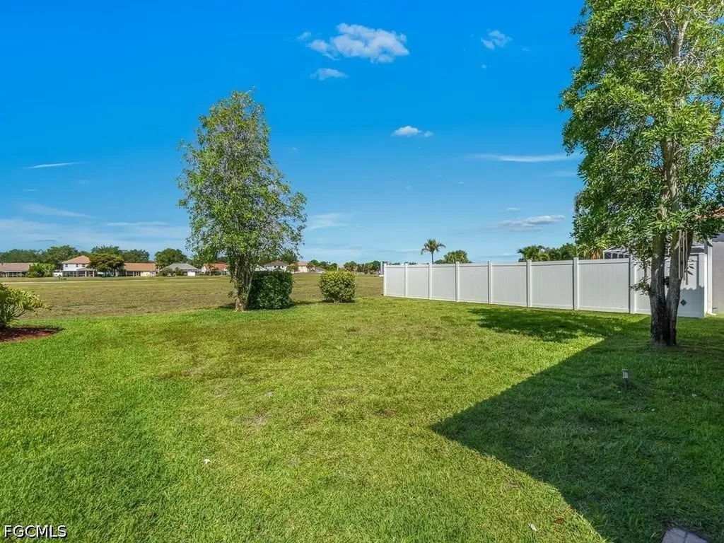 11204 Lakeland Circle Fort Myers FL 33913