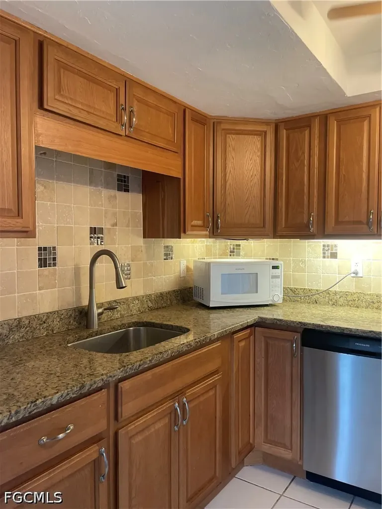 3704 Broadway Fort Myers FL 33901