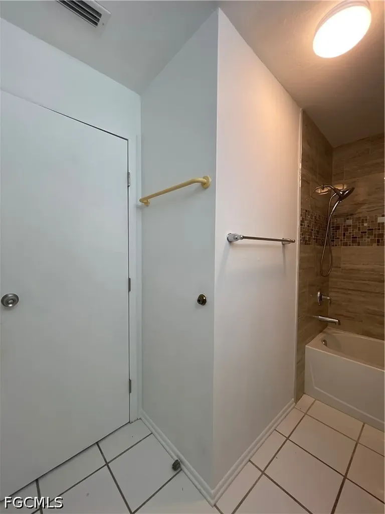 3704 Broadway Fort Myers FL 33901