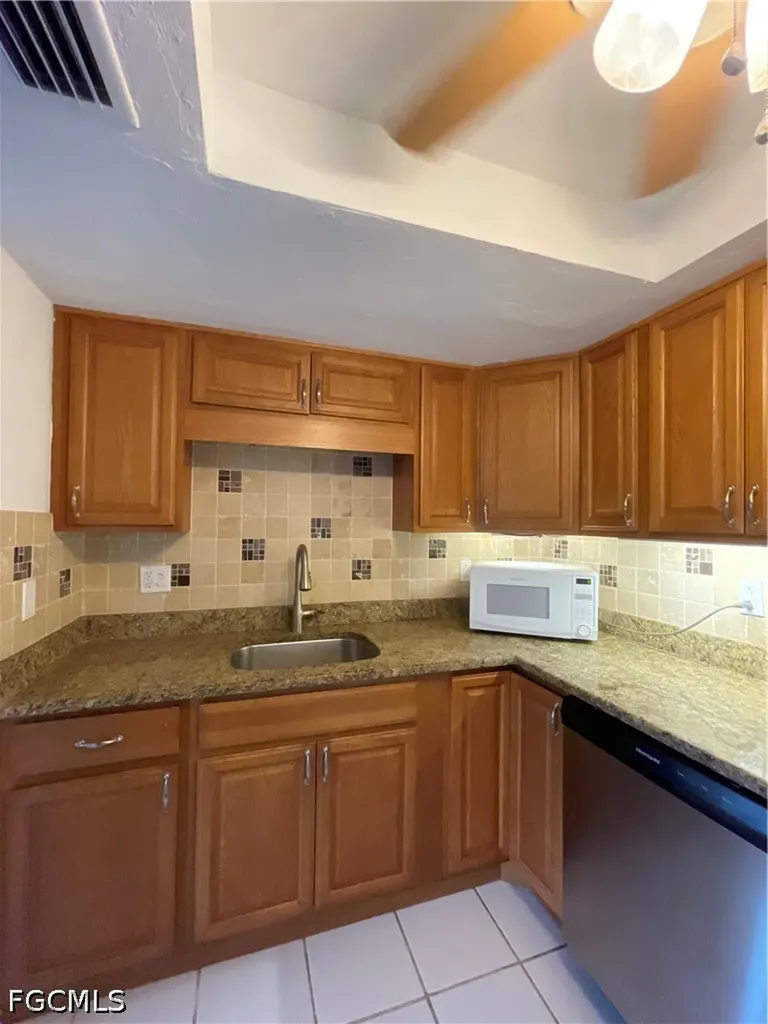 3704 Broadway Fort Myers FL 33901