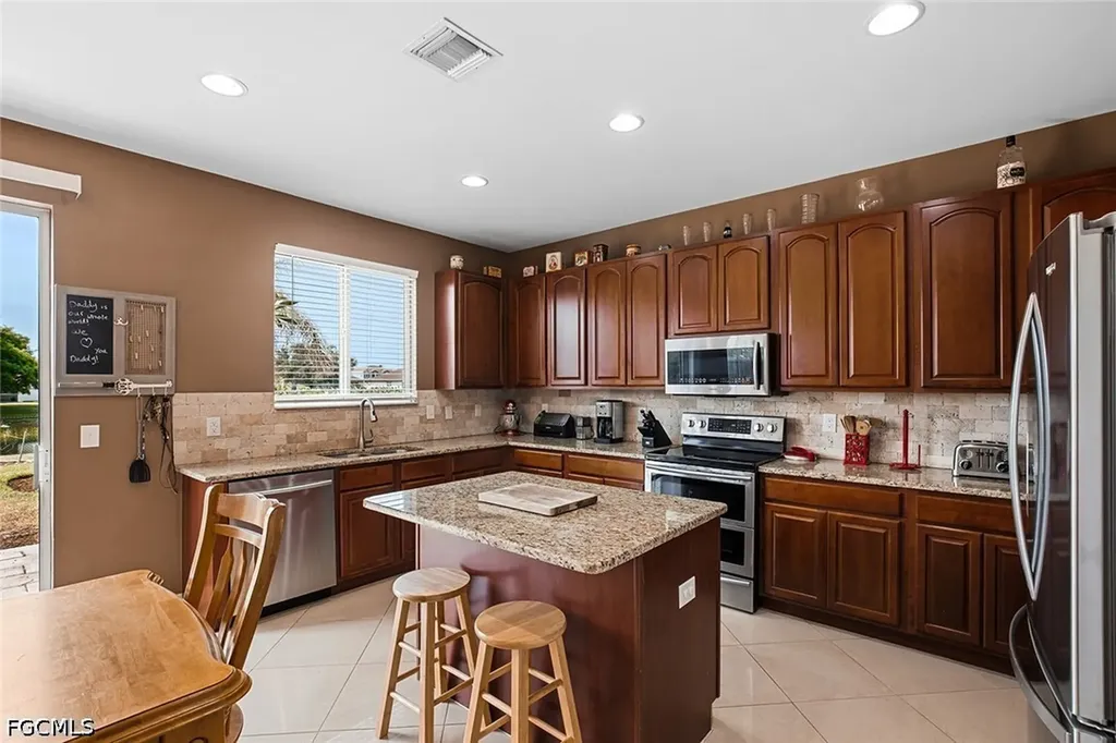 18290 Pine Nut Court Lehigh Acres FL 33972