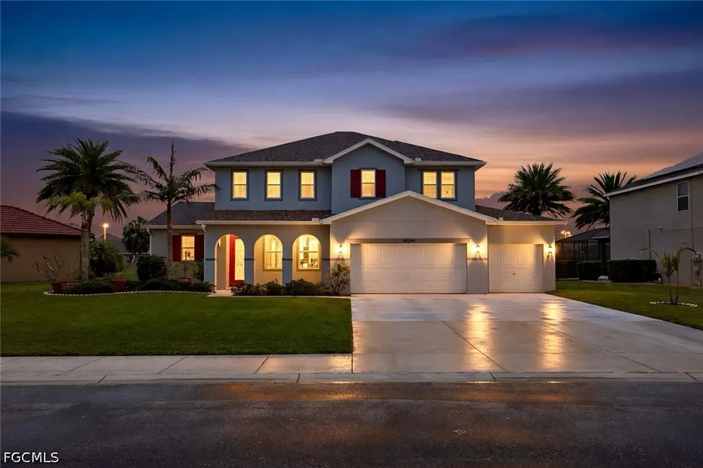 18290 Pine Nut Court Lehigh Acres FL 33972