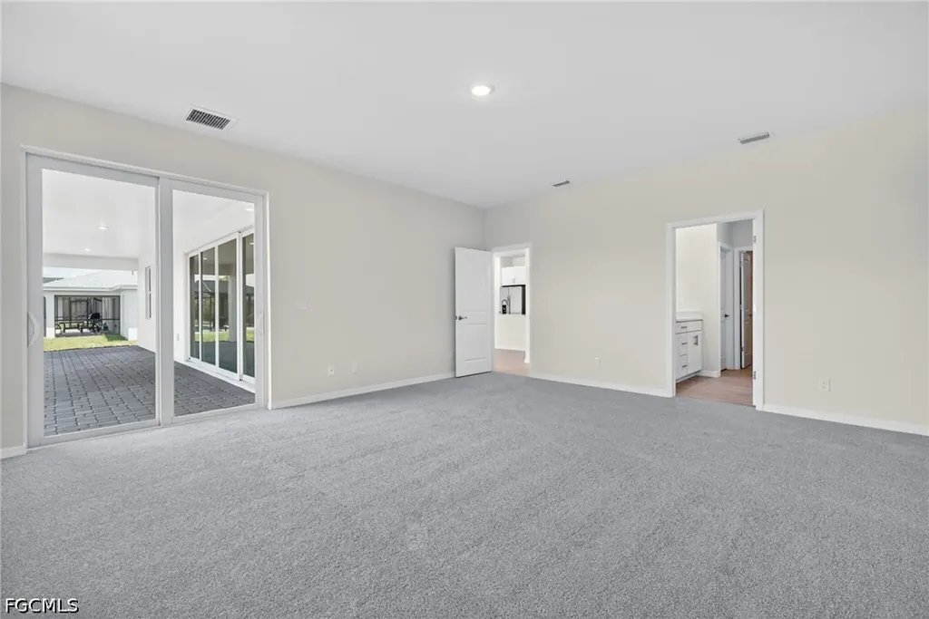 2105 NW 4th Street Cape Coral FL 33993