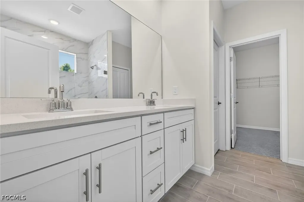 2105 NW 4th Street Cape Coral FL 33993