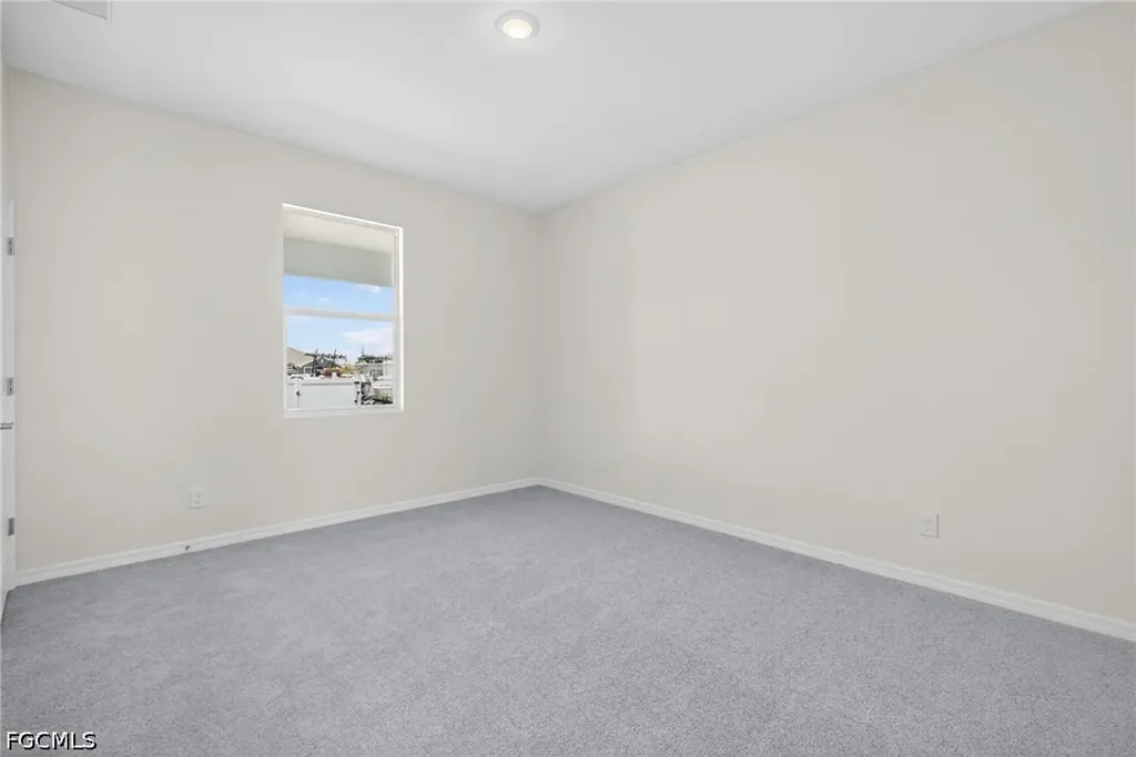 2105 NW 4th Street Cape Coral FL 33993