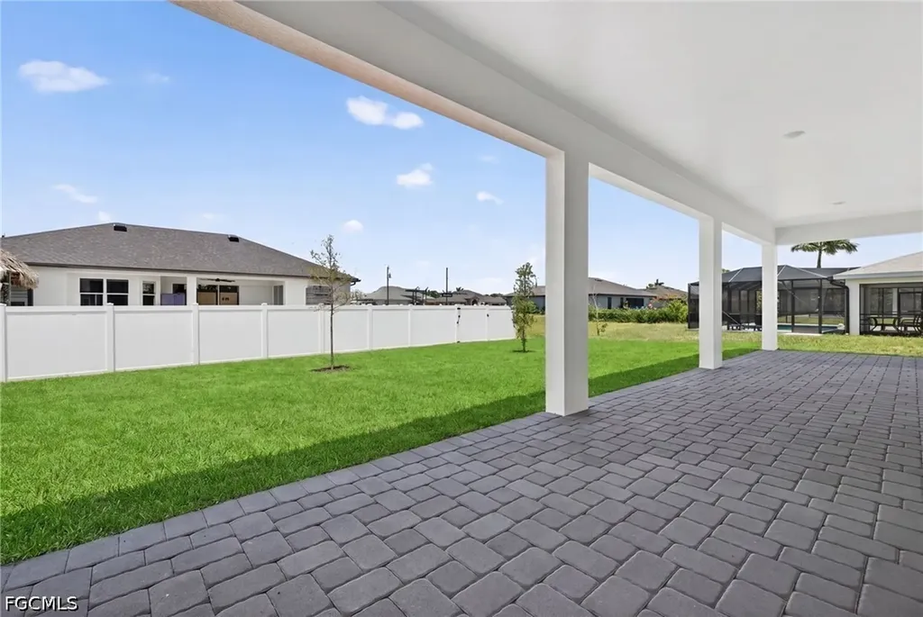 2105 NW 4th Street Cape Coral FL 33993