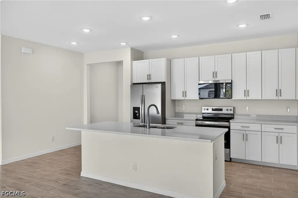 2105 NW 4th Street Cape Coral FL 33993