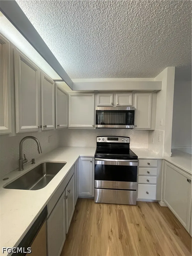 5218 Cedarbend Drive Fort Myers FL 33919