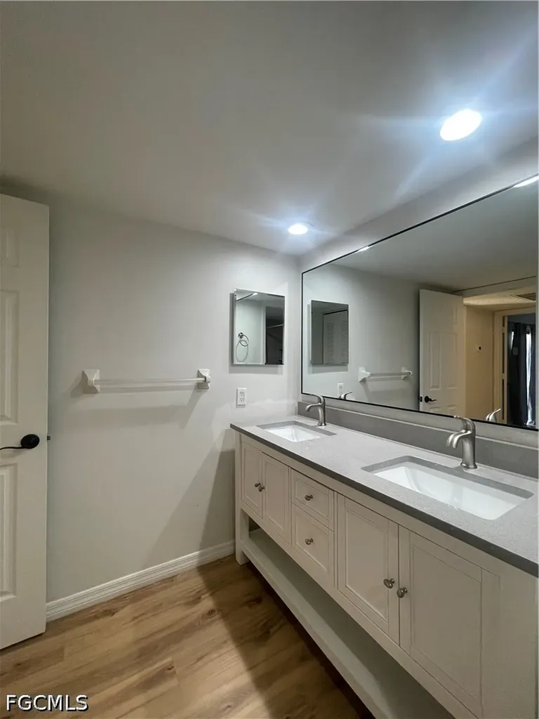 5218 Cedarbend Drive Fort Myers FL 33919