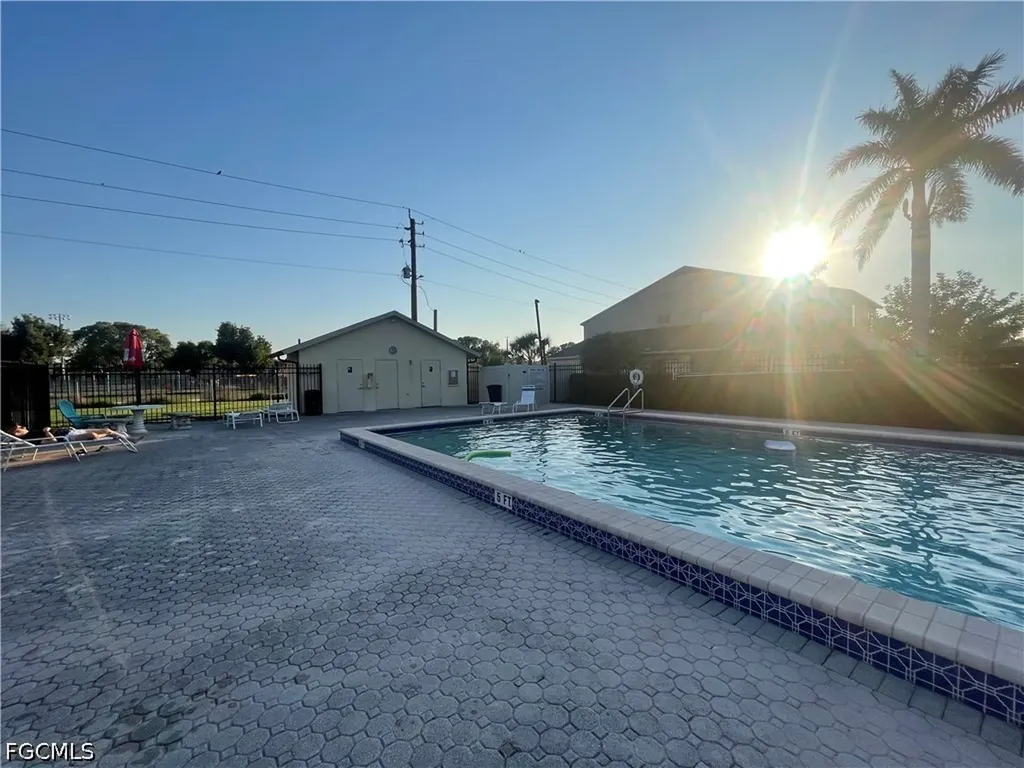 5218 Cedarbend Drive Fort Myers FL 33919