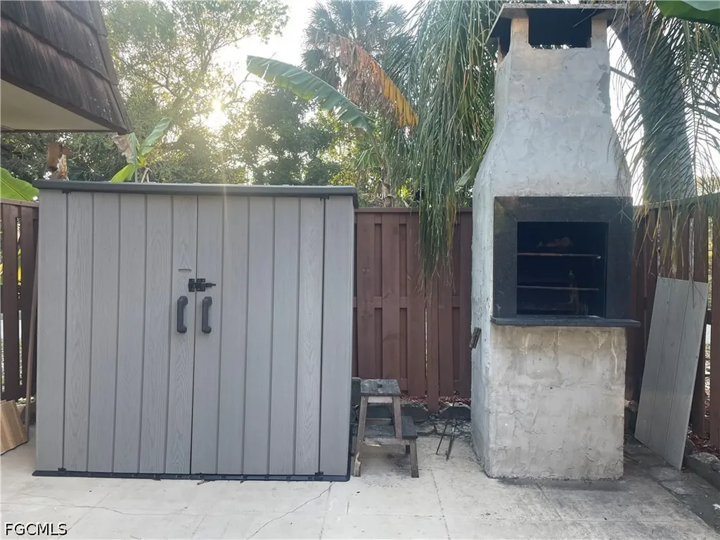 5218 Cedarbend Drive Fort Myers FL 33919