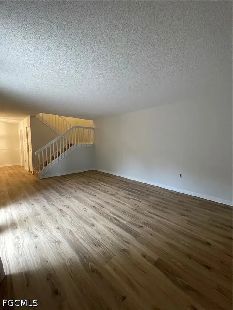 5218 Cedarbend Drive Fort Myers FL 33919