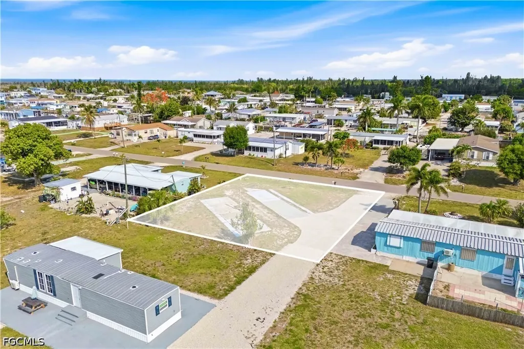 4841 Sandpiper Drive St. James City FL 33956