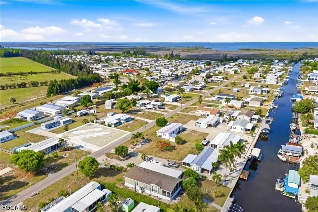 4841 Sandpiper Drive St. James City FL 33956
