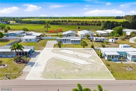 4841 Sandpiper Drive ST. James City FL 33956