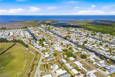 4841 Sandpiper Drive ST. James City FL 33956