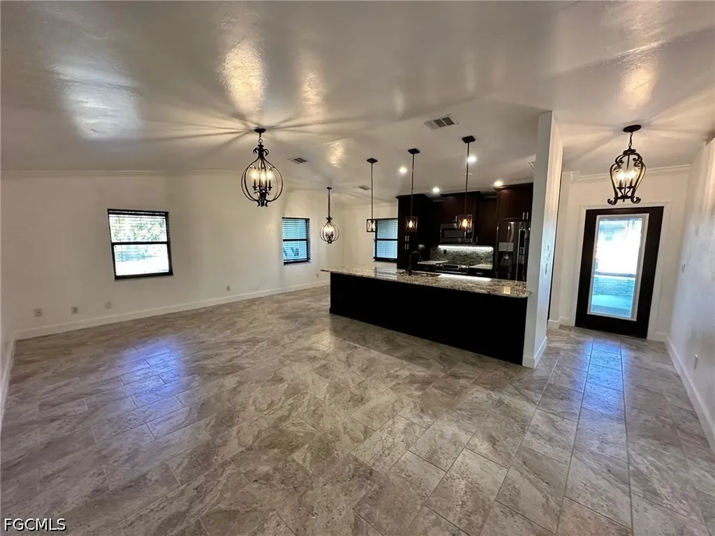 4266 Island Circle Fort Myers FL 33919