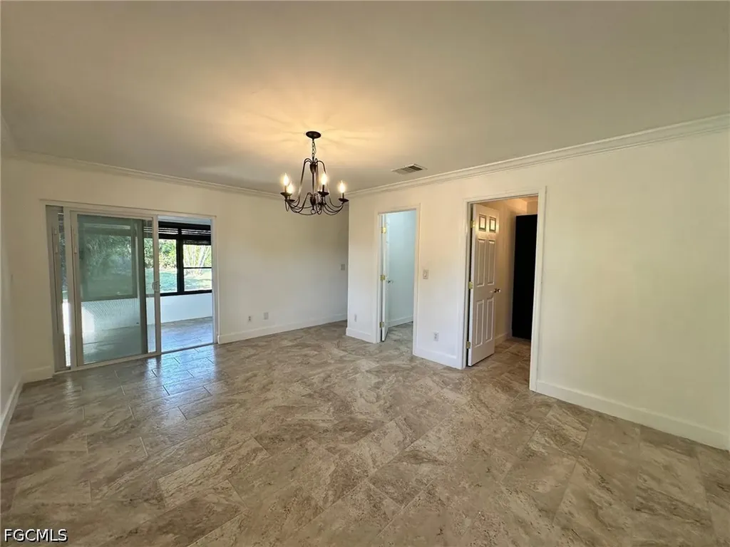 4266 Island Circle Fort Myers FL 33919