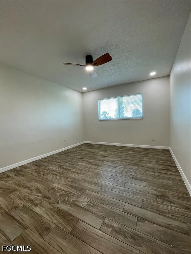 841 Gleason Parkway Cape Coral FL 33914