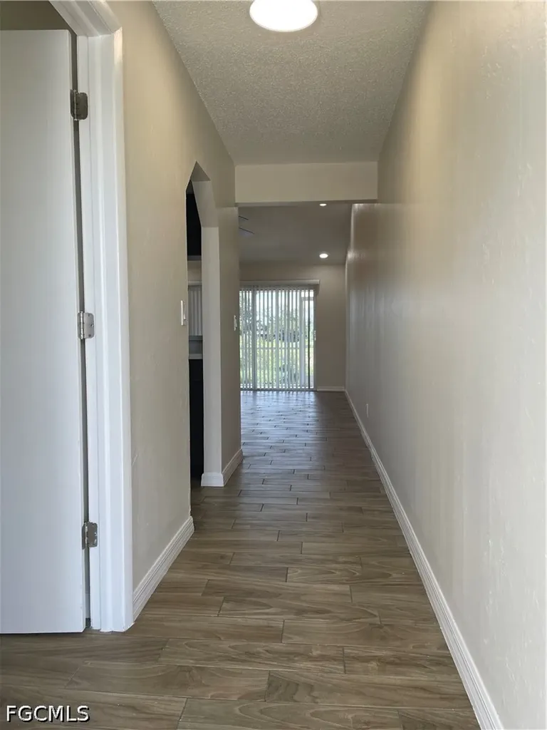 841 Gleason Parkway Cape Coral FL 33914