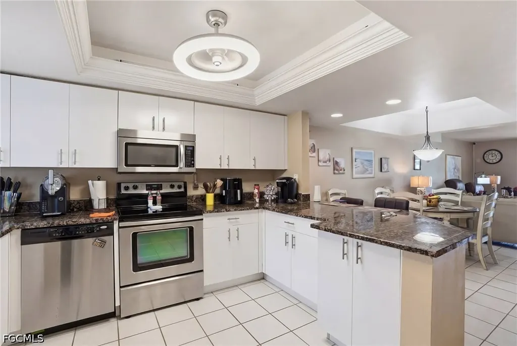 20 Cosmopolitan Drive Lehigh Acres FL 33936