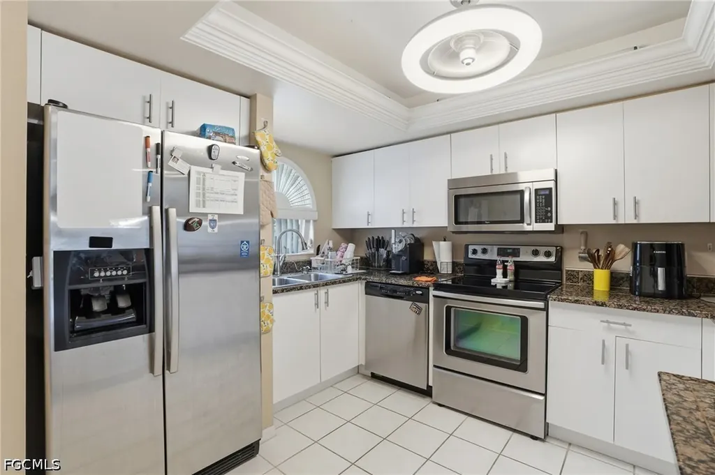 20 Cosmopolitan Drive Lehigh Acres FL 33936