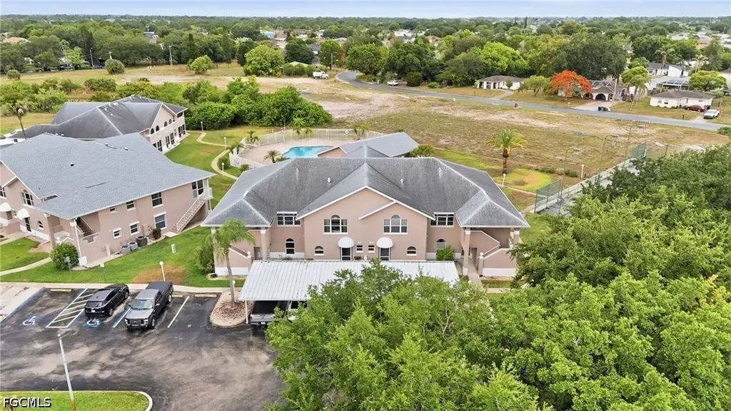 20 Cosmopolitan Drive Lehigh Acres FL 33936
