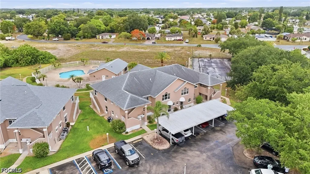 20 Cosmopolitan Drive Lehigh Acres FL 33936
