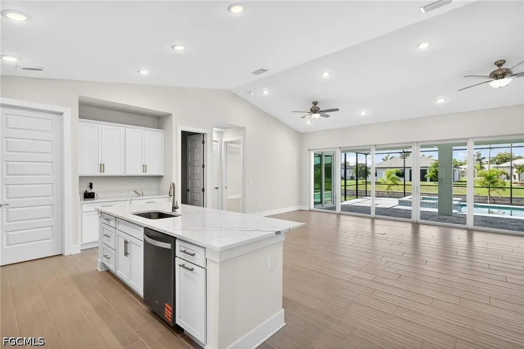 126 SW 21st Terrace Cape Coral FL 33991
