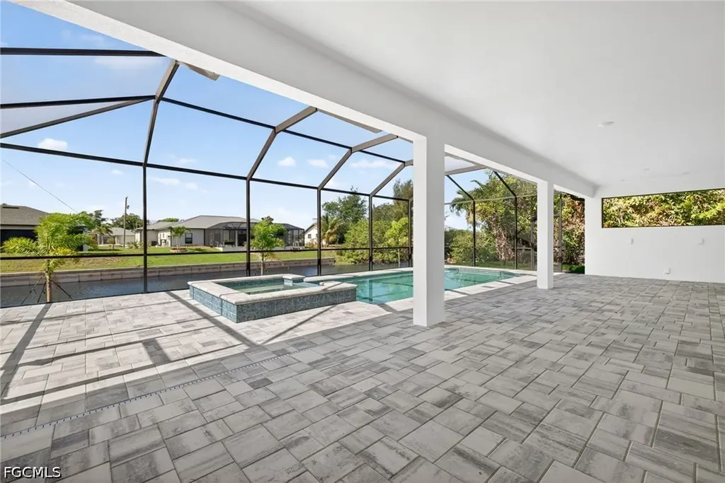 126 SW 21st Terrace Cape Coral FL 33991
