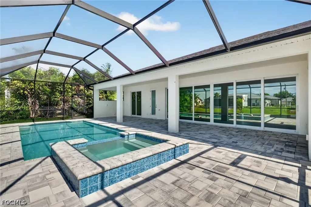 126 SW 21st Terrace Cape Coral FL 33991