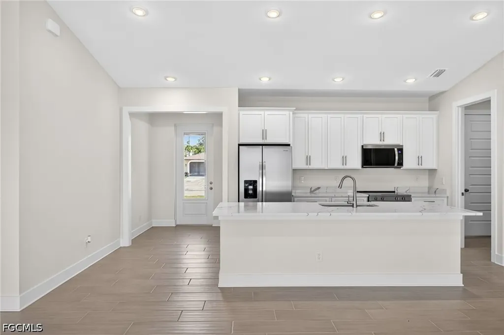 126 SW 21st Terrace Cape Coral FL 33991
