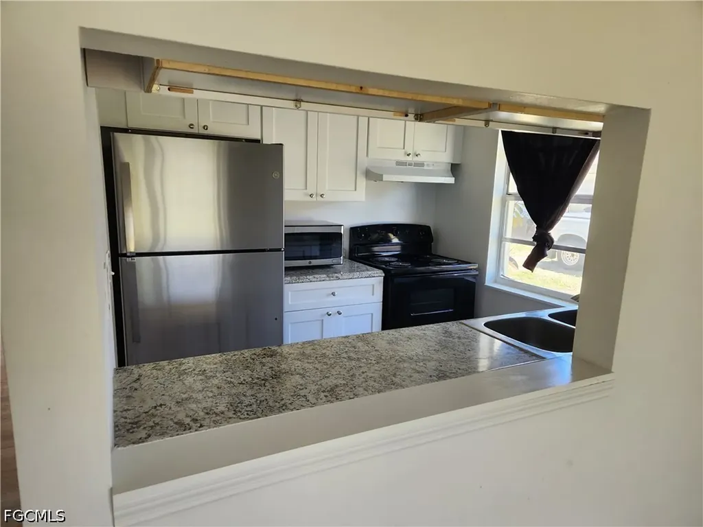 11370 & 11368 Summerwinds Court Fort Myers FL 33908