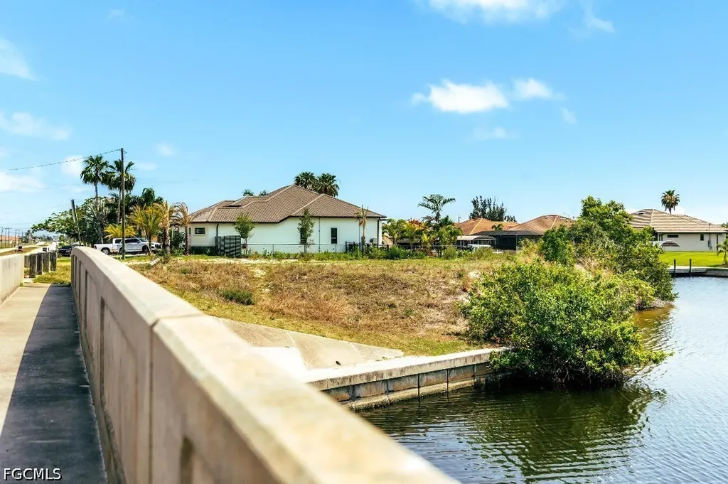 931 Old Burnt Store Road N Cape Coral FL 33993