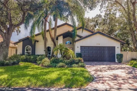 720 White Sand Drive NE ST. Petersburg FL 33703