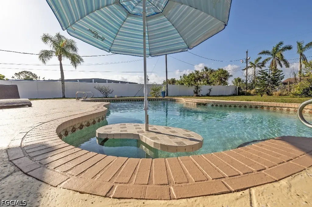 4530 Underwood Drive Fort Myers FL 33905