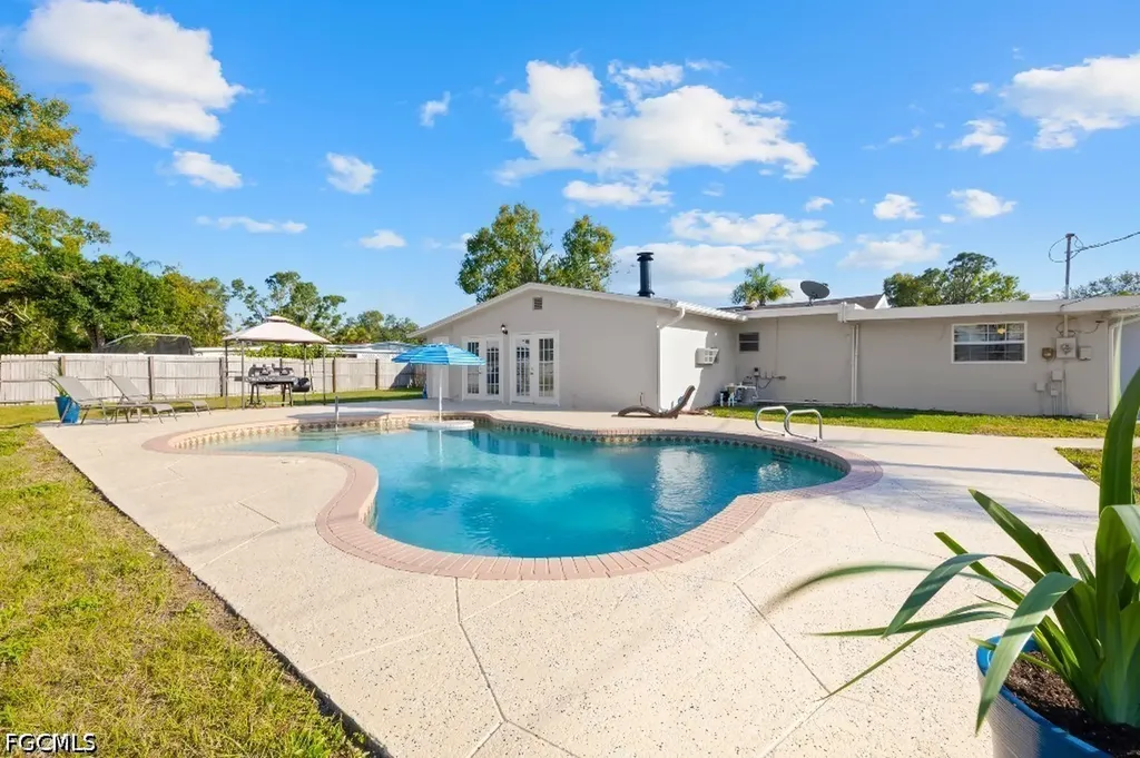4530 Underwood Drive Fort Myers FL 33905