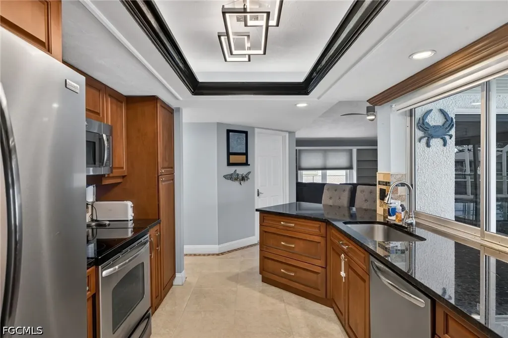 712 SE 32nd Terrace Cape Coral FL 33904