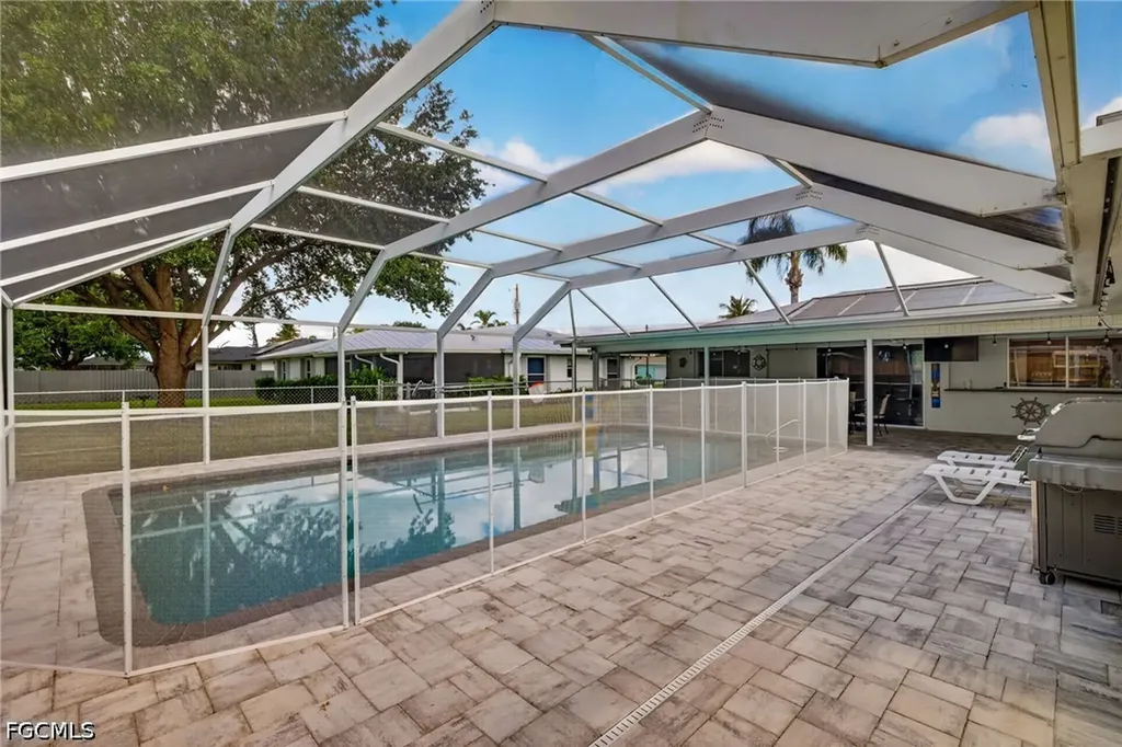 712 SE 32nd Terrace Cape Coral FL 33904