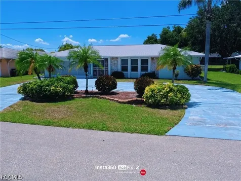 712 SE 32nd Terrace Cape Coral FL 33904